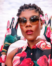 Tina Glaze's Instagram, Twitter & Facebook