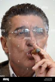 13 04 2005 hi-res stock photography and images