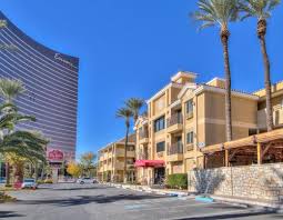 In the heart las vegas strip, offering a two bedroom apartment in polo towers with king bed, queen murphy (walled) bed, sofa bed and full kitchen. 2 Bedroom Hotels In Las Vegas Nevada Updated 2021 Trip101
