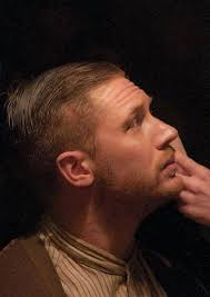 Older men haircuts trendy mens hairstyles business hairstyles cool hairstyles short haircuts formal hairstyles short gray hairstyles hairstyle short hair updo. Lawless Forrest Bondurant Peinado Cabello Corto Hombre Tom Hardy Actores