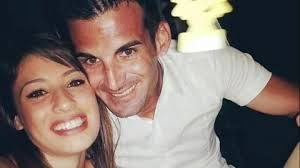 Mary e Matteo si sposano, pochi giorni dopo lui muore (per una malattia).  «Per sempre nel mio cuore angelo bellissimo»