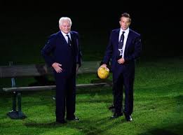Giampiero boniperti (barengo, 4 luglio 1928) è un ex calciatore, dirigente sportivo. Bgsiaco8o3euqm