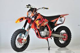 Sepertinya ini kali pertama saya posting tentang modifikasi motor kawasaki ya. Pak Tentara Punya Gaya Bangun Trail Ktm Tiger Buat Masuk Hutan Semua Halaman Gridoto Com