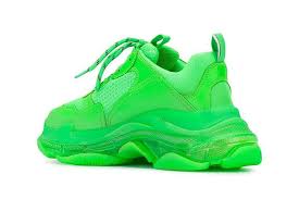 Do not hesitate to contact us for any additional pictures or informations ! The Balenciaga Triple S Gets A Clear Bubble Midsole Sneaker Freaker