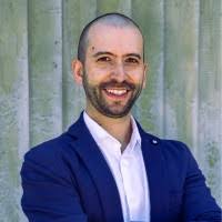 600+ perfiles de «O'ryan»