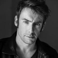 Amanda Saunders (@als17)