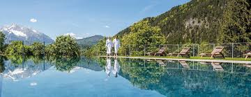 Swimmingpool Camping Chalet Lodges In Oberbayern Camping Resort Allweglehen Camping Resort Campingplatz Camping
