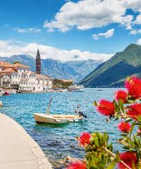 Periodically independent since the late middle ages, and an internationally recognized country from 1878 until 1918. Wanderreise Montenegro