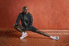 Nike's controversial alphafly trainers are set to go on sale to the public later this year, after the in october eliud kipchoge incredibly broe the two hour mark for running a marathon, by doing the 26.5. Nike X Eliud Kipchoge Capsule Collection Release Hypebeast