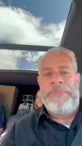 🤣🤣🤣 Watched the video back and saw Jocelyn’s facial expression as I run  red light, making this reel!