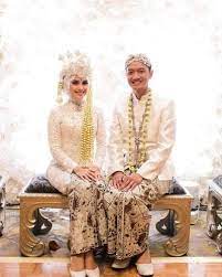 40 Bentuk Gaun Pengantin Muslimah Adat Jawa Baju Pengantin Pengantin Gaun Pengantin