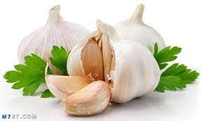 فوائد الثوم قبل النوم الخارجية والداخلية