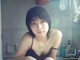 Top situs judi bola terpercaya: Asia Busty