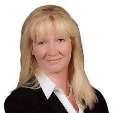 Lecia Turner's Instagram, Twitter & Facebook