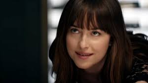 Bis zum kinostart versüßen uns die macher die zeit immer wieder mit neuen teasern und trailern, die wir euch natürlich nicht vorenthalten wollen. Noch Dusterer Und Versauter Fifty Shades Of Grey 2 Gefahrliche Liebe Im Kino Chip