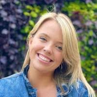 Joanne Redding's Instagram, Twitter & Facebook