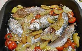 600 g di filetto di gallinella 300 g di fagioli dall'occhio secchi 150 g di mandorle spellate 2 spicchi d'aglio 7 pomodorini ciliegia 1 pomodoro a. Gallinella Di Mare Al Forno Ricetta Facile Ricette Ricette Facili Idee Alimentari