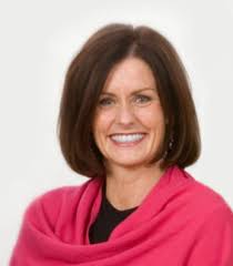 Tracy Bowe's Instagram, Twitter & Facebook