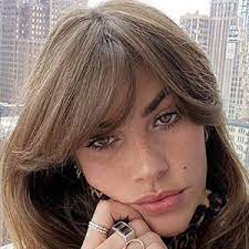 Clara tagged kj over her baby bump, which i just find real cute. Clara Berry Bio Family Trivia Famous Birthdays