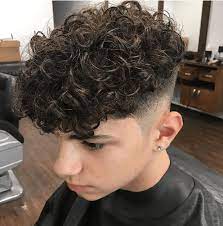 20 Stylish And Cool Curly Hair Men Hairstyles 2019 In 2021 Permed Hairstyles Curly Hair Styles Curly Hair Men