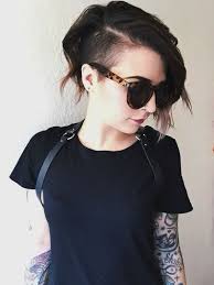 20 Adorable Short Hairstyles For Girls Popular Haircuts Short Hair Styles Hair Styles Short Wavy Haircuts
