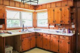 Knotty pine paneling is no longer just for basement rec rooms. Modern And Colorful Farmhouse Kitchen Plans Knotty Pine Cabinets Pine Kitchen Knotty Pine Kitchen
