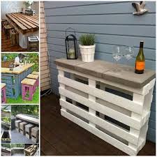 Per arredare il balcone spendendo poco, vi propongo una serie di oggetti realizzati con il riciclo creativo dei pallet, elementi utili e funzionali, perfetti per arricchire anche un piccolo ambiente.la scelta degli elementi da posizionare per arredare il terrazzo con i bancali, sarà in base ai vostri interessi, ecco qualche opzione: 10 Idee Per Arredare Il Giardino Con I Pallet Greenme