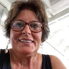 Kelly Eberly's Instagram, Twitter & Facebook