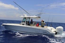 Operation & maintenance manual boston whaler ® 17 guardian® series © 2013 brunswick commercial & government products. Boston Whaler330 Outrage Kaufen Boats Com