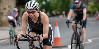 A triathlon is an endurance multisport race consisting of swimming, cycling, and running over various distances. Hualmkxrqihdmm