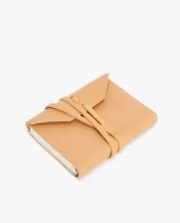 Pastry tools collection by cédric grolet · zara home presents its first pastry tools collection, designed exclusively by @cedricgrolet the. Kozna Biljeznica S Trakicom Dnevnici I Biljeznice Dekoracija Zara Home Hrvatska