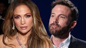 Jennifer Lopez and Ben Affleck are not speaking to one another in person or  over the phone and it's slowing down their divorce. : r/popculturechat