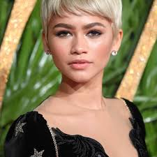 Lovely charming short straight blonde 100% human hair wig. Zendaya S 30 Best Hairstyles Of All Time