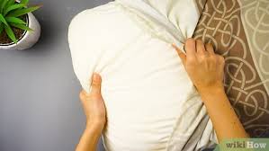 Sehingga keringat yang sering mengumpul di bagian tengkuk atau leher si kecil berkurang dratis. Cara Mencuci Bantal 14 Langkah Dengan Gambar Wikihow