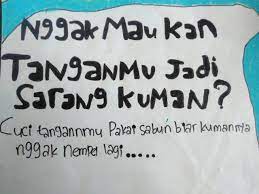 Penyempurnaan dilakukan dengan mengelompokkan contoh ptk berdasarkan mapel. Contoh Poster Anak Kelas V Sd Gambar Kuman Yang Unik Karya Anak Gurune Net