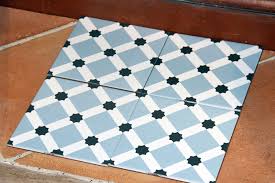 Verlegeplan fur fliesen symmetrie beim fliesenverlegen. Showroom Grosse Ausstellung Fliesen Demmel Ihr Fliesenspezialist In Tiefenbach Oberstdorf