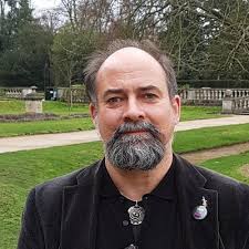 Mathias Urban (@Froebelbanjo)