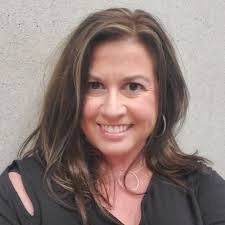 Amy Cardwell (@AmyCardwell13)