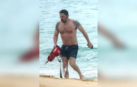 Ben affleck is coming to the defense of his massive back tattoo. Ben Affleck Sports Back Tattoo
