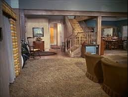 The Top 15 Tv Sitcom Homes Of The 1950s 70s You D Most Want To Live Flashbak Tv Show House Famous Houses Bewitched Tv Show