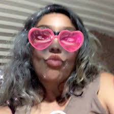 Roxanne Barron's Instagram, Twitter & Facebook