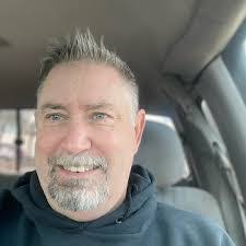 Shannon Walkling's Instagram, Twitter & Facebook