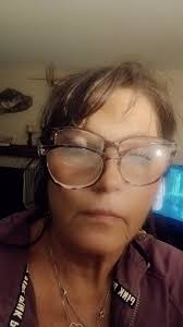 I can't stop laughing...Eric is up North so we are chatting and this seems  perfectly normal !We both wear contacts but need readers. I even need them  with my glasses 😆 but