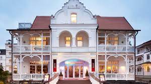 Zusammen mit den weißen felsen, dem blauen meer und der gesunden frischen meeresbrise lässt der wunderschöne strand den urlaub auf rügen zum erlebnis werden und ihre lebensgeister aufwecken. Binz Hotel Hotel Villa Belvedere