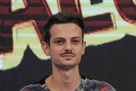 Now we recommend you to download first result andiamo a comandare official video mp3. Chi E Fabio Rovazzi Cantante Di Andiamo A Comandare