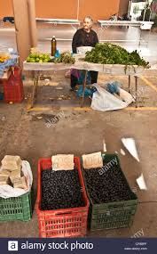 Market Stall Selling Olives Banque D Image Et Photos Alamy