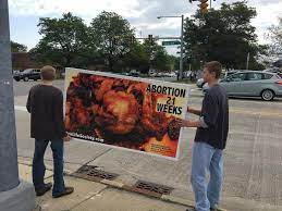 Protest Draws Foes Fans To Planned Parenthood In Michigan Michigan Radio
