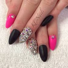 Acrylic Hot Pink And Black Nail Designs Pin By Kelsey Richardson On Nail Tech Nails Design With Rhinestones Hot Pink Nails Pink Shellac
