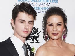 Dylan Douglas' photo with striking girlfriend sparks 'jealous' reaction  from mom Catherine Zeta-Jones