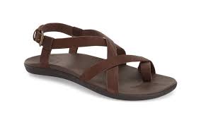 The Best Women S Walking Shoes For Travel Comfortable Walking Sandals Walking Sandals Walking Shoes Women